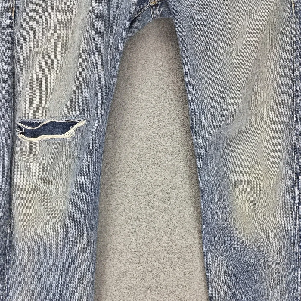 Vintage Levis 504 Jeans Mens 32x34 Blue Straight Engineered Zip Fly Medium Wash
